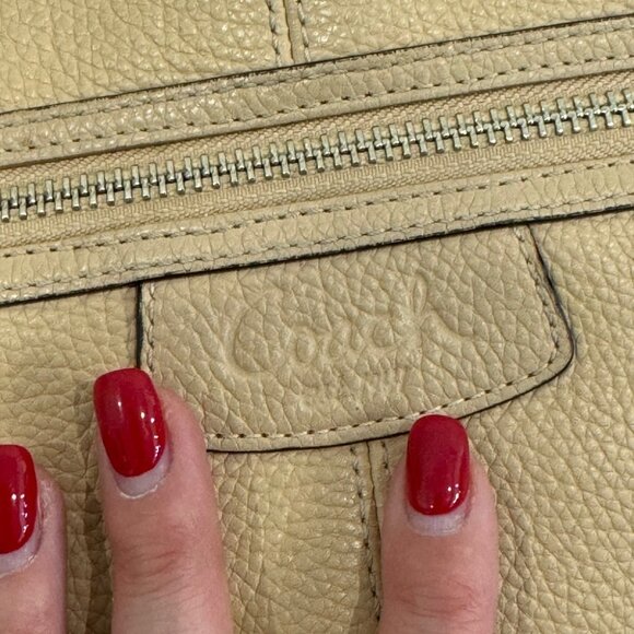 GUC Coach F14679 Penelope‎ Hippie Leather Crossbody Bag - Cream - Picture 3 of 8